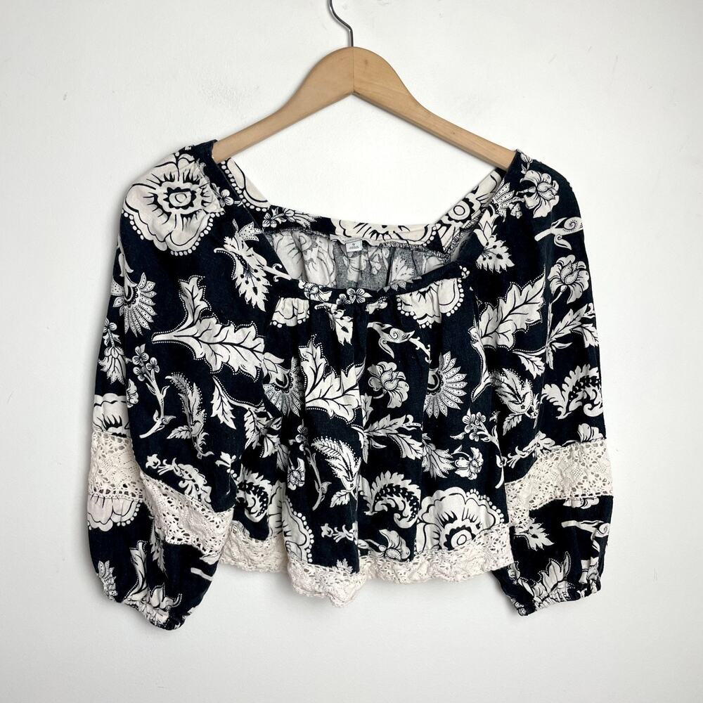 Boho Crochet Lace Peasant Blouseโ Small Linen Blend Floral Flowy Feminine Resort